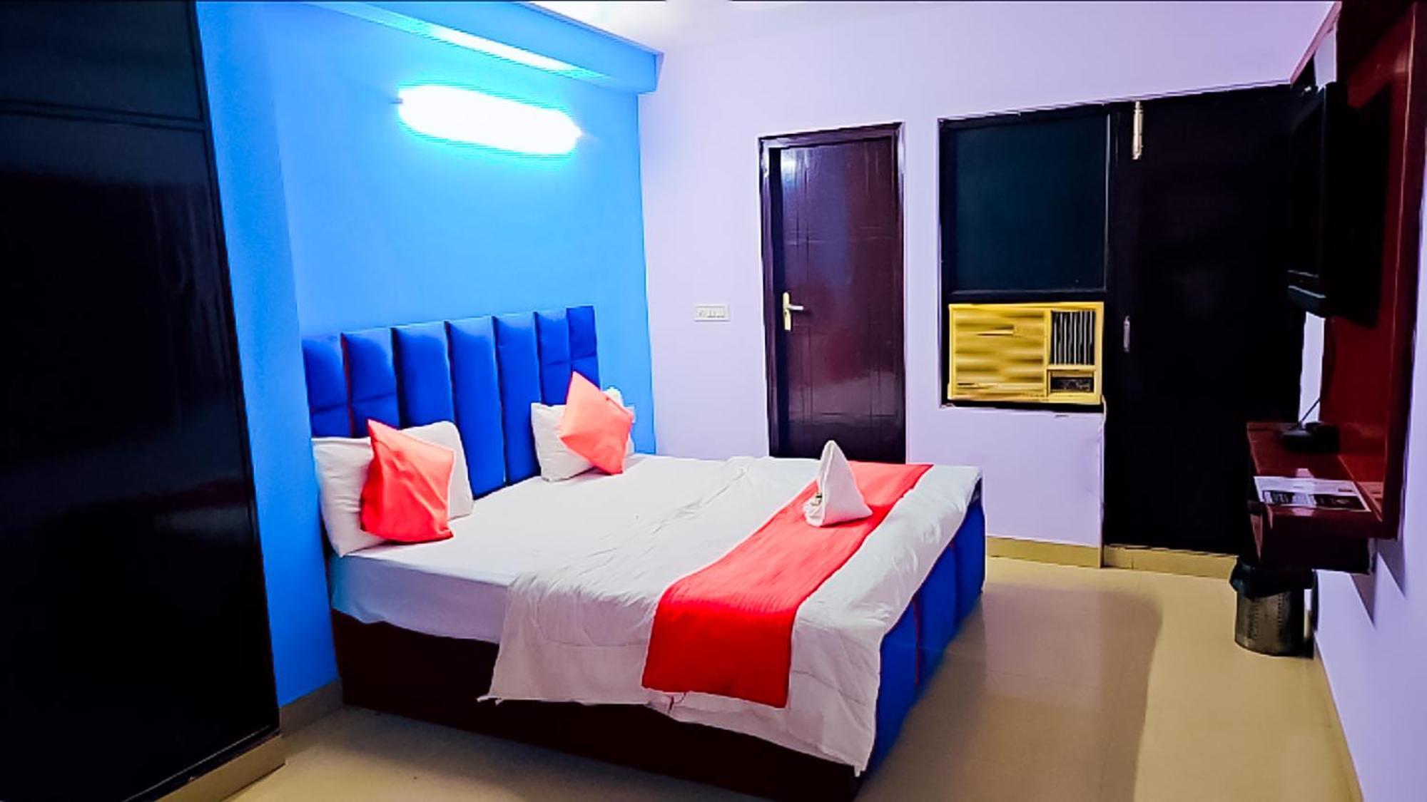Happy Inn - Near Saket Metro New Delhi Ngoại thất bức ảnh